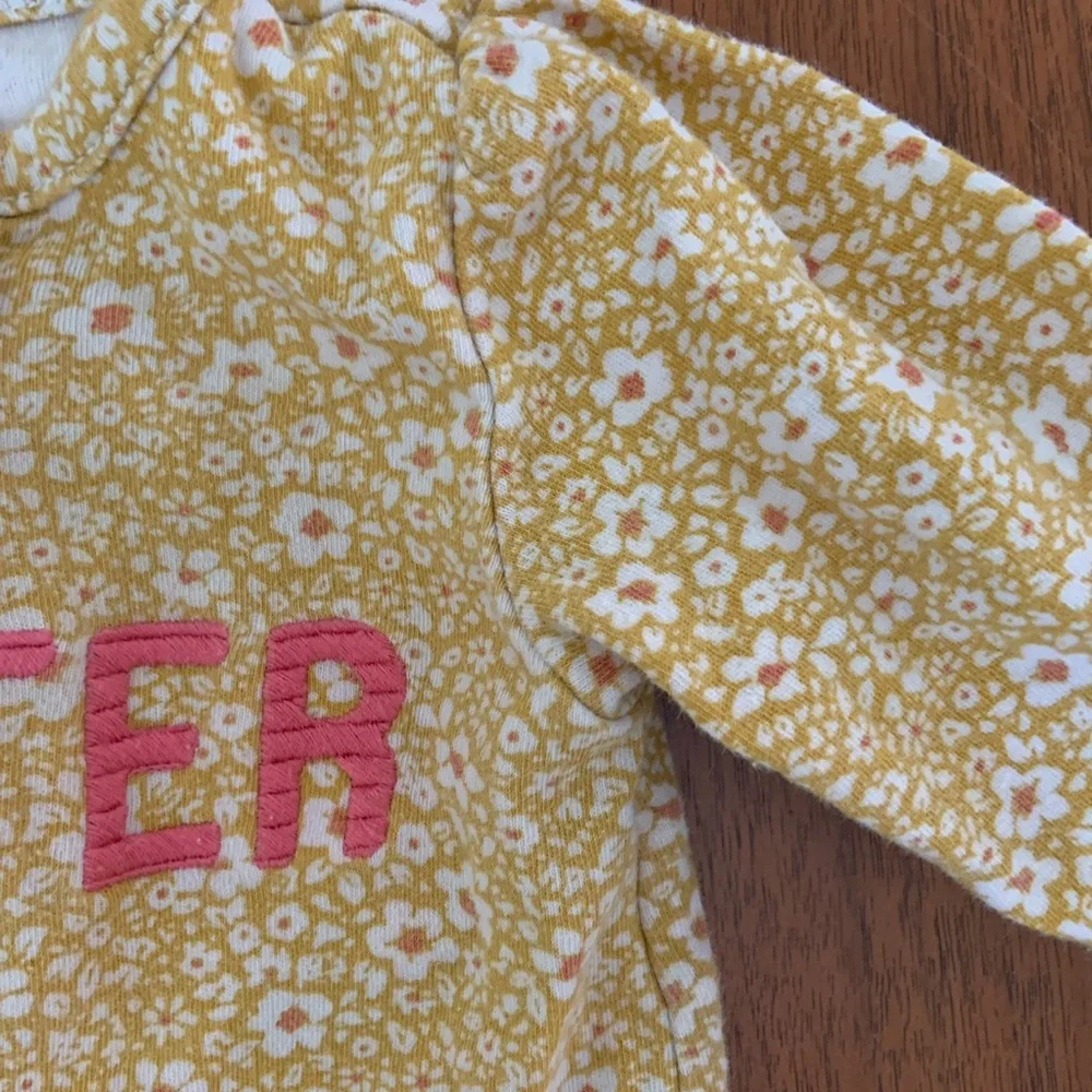 🍊5/$25 Carter's Mustard and Pink Footies One Piece size 3-6m - Picture 5 of 6